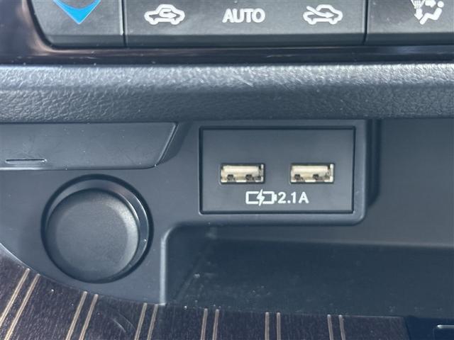 ＲＸ ＲＸ３００　Ｆスポーツ　革シート　サンルーフ　４ＷＤ　フルセグ　メモリーナビ　ＤＶＤ再生　ミュージックプレイヤー接続可　バックカメラ　衝突被害軽減システム　ＥＴＣ　ＬＥＤヘッドランプ　ワンオーナー　記録簿（16枚目）