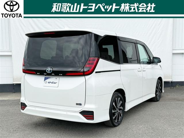 ノア ハイブリッドＳ－Ｚ　フルセグ　メモリーナビ　ＤＶＤ再生　ミュージックプレイヤー接続可　後席モニター　バックカメラ　衝突被害軽減システム　ＥＴＣ　両側電動スライド　ＬＥＤヘッドランプ　乗車定員７人　３列シート（2枚目）