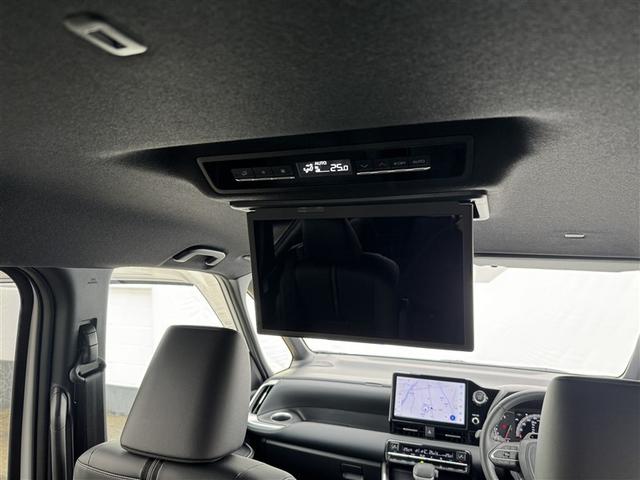 ノア S-Z 4WD フルセグ メモリーナビ DVD再生 ミュージックプレイヤー接続可 後席モニター バックカメラ 衝突被害軽減システム ETC 両側電動スライド LEDヘッドランプ 乗車定員7人 3列シート(7枚目)