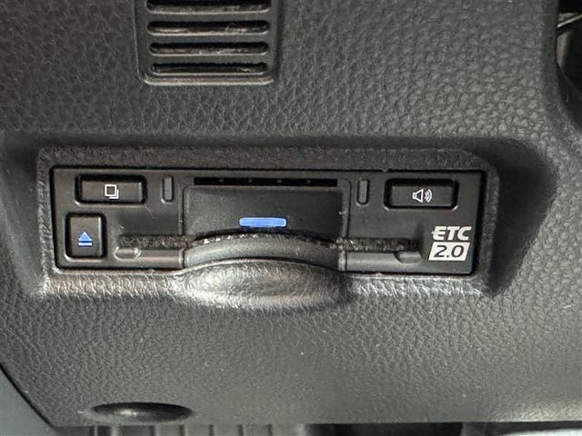 ノア S-Z 4WD フルセグ メモリーナビ DVD再生 ミュージックプレイヤー接続可 後席モニター バックカメラ 衝突被害軽減システム ETC 両側電動スライド LEDヘッドランプ 乗車定員7人 3列シート(8枚目)