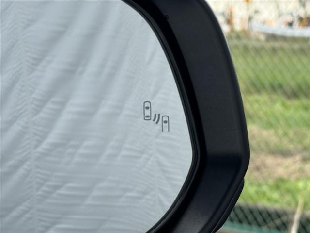 ノア S-Z 4WD フルセグ メモリーナビ DVD再生 ミュージックプレイヤー接続可 後席モニター バックカメラ 衝突被害軽減システム ETC 両側電動スライド LEDヘッドランプ 乗車定員7人 3列シート(10枚目)