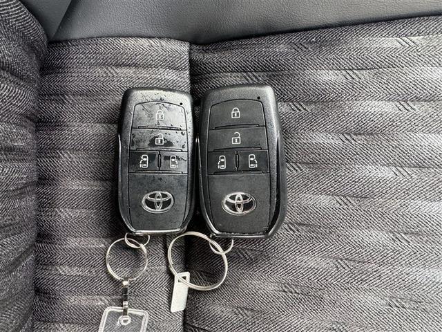 ノア S-Z 4WD フルセグ メモリーナビ DVD再生 ミュージックプレイヤー接続可 後席モニター バックカメラ 衝突被害軽減システム ETC 両側電動スライド LEDヘッドランプ 乗車定員7人 3列シート(20枚目)