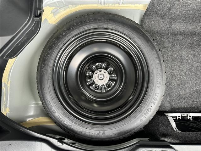 ノア S-Z 4WD フルセグ メモリーナビ DVD再生 ミュージックプレイヤー接続可 後席モニター バックカメラ 衝突被害軽減システム ETC 両側電動スライド LEDヘッドランプ 乗車定員7人 3列シート(30枚目)