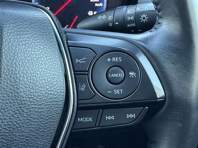 クラウンハイブリッド ＲＳ　フルセグ　メモリーナビ　ＤＶＤ再生　ミュージックプレイヤー接続可　バックカメラ　衝突被害軽減システム　ＥＴＣ　ＬＥＤヘッドランプ　ワンオーナー（19枚目）