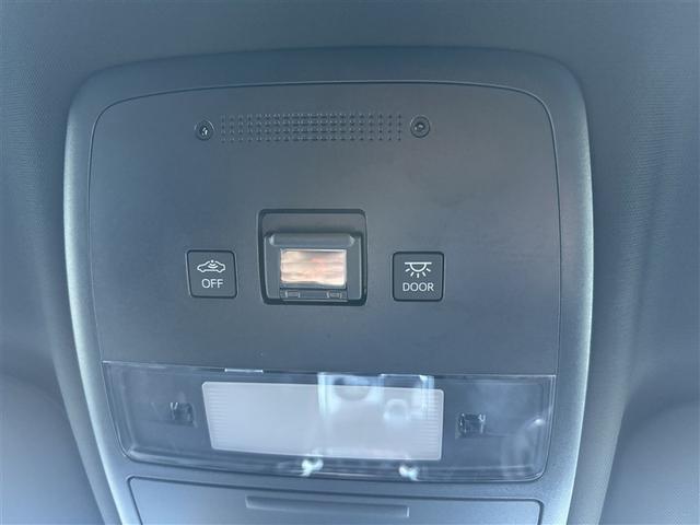 クラウンハイブリッド ＲＳ　フルセグ　メモリーナビ　ＤＶＤ再生　ミュージックプレイヤー接続可　バックカメラ　衝突被害軽減システム　ＥＴＣ　ＬＥＤヘッドランプ　ワンオーナー（22枚目）