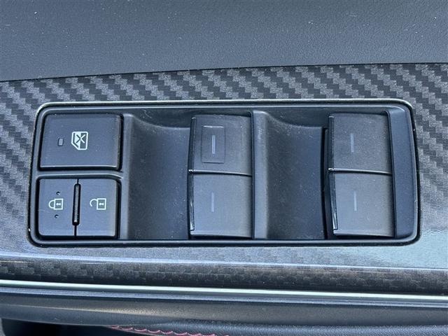 クラウンハイブリッド ＲＳ　フルセグ　メモリーナビ　ＤＶＤ再生　ミュージックプレイヤー接続可　バックカメラ　衝突被害軽減システム　ＥＴＣ　ＬＥＤヘッドランプ　ワンオーナー（23枚目）