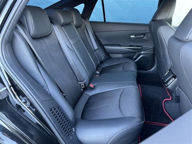 クラウンハイブリッド ＲＳ　フルセグ　メモリーナビ　ＤＶＤ再生　ミュージックプレイヤー接続可　バックカメラ　衝突被害軽減システム　ＥＴＣ　ＬＥＤヘッドランプ　ワンオーナー（28枚目）