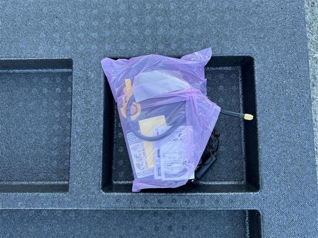 クラウンハイブリッド ＲＳ　フルセグ　メモリーナビ　ＤＶＤ再生　ミュージックプレイヤー接続可　バックカメラ　衝突被害軽減システム　ＥＴＣ　ＬＥＤヘッドランプ　ワンオーナー（32枚目）