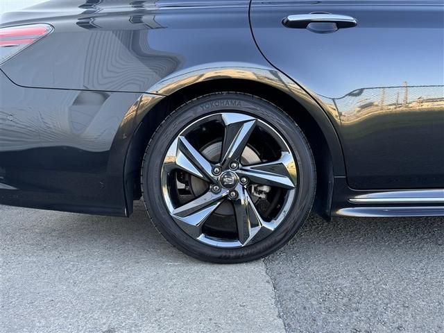 クラウンハイブリッド ＲＳ　フルセグ　メモリーナビ　ＤＶＤ再生　ミュージックプレイヤー接続可　バックカメラ　衝突被害軽減システム　ＥＴＣ　ＬＥＤヘッドランプ　ワンオーナー（35枚目）