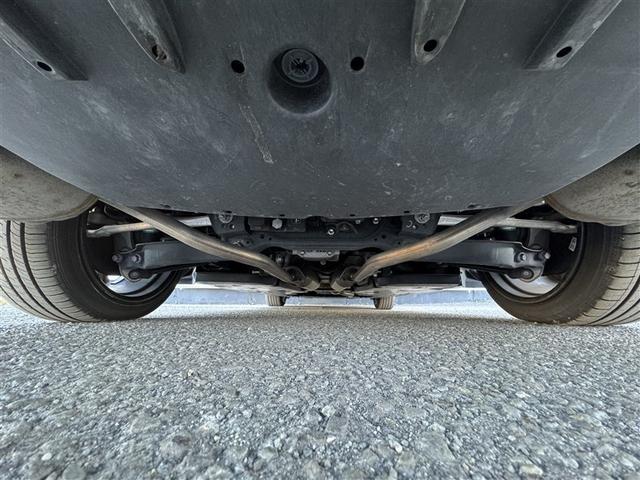 クラウンハイブリッド ＲＳ　フルセグ　メモリーナビ　ＤＶＤ再生　ミュージックプレイヤー接続可　バックカメラ　衝突被害軽減システム　ＥＴＣ　ＬＥＤヘッドランプ　ワンオーナー（37枚目）