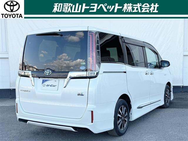 エスクァイア ハイブリッドＧｉ　バックカメラ　衝突被害軽減システム　ＥＴＣ　両側電動スライド　ＬＥＤヘッドランプ　乗車定員７人　３列シート　ワンオーナー　フルエアロ　記録簿（3枚目）