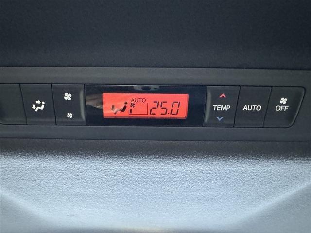 エスクァイア ハイブリッドＧｉ　バックカメラ　衝突被害軽減システム　ＥＴＣ　両側電動スライド　ＬＥＤヘッドランプ　乗車定員７人　３列シート　ワンオーナー　フルエアロ　記録簿（14枚目）