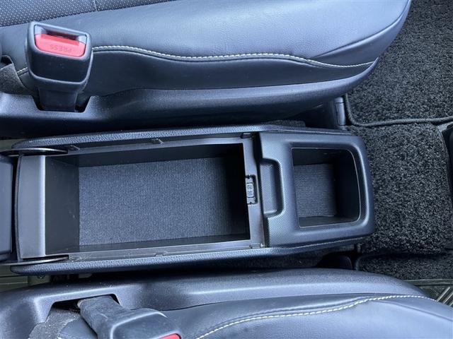 エスクァイア ハイブリッドＧｉ　バックカメラ　衝突被害軽減システム　ＥＴＣ　両側電動スライド　ＬＥＤヘッドランプ　乗車定員７人　３列シート　ワンオーナー　フルエアロ　記録簿（23枚目）