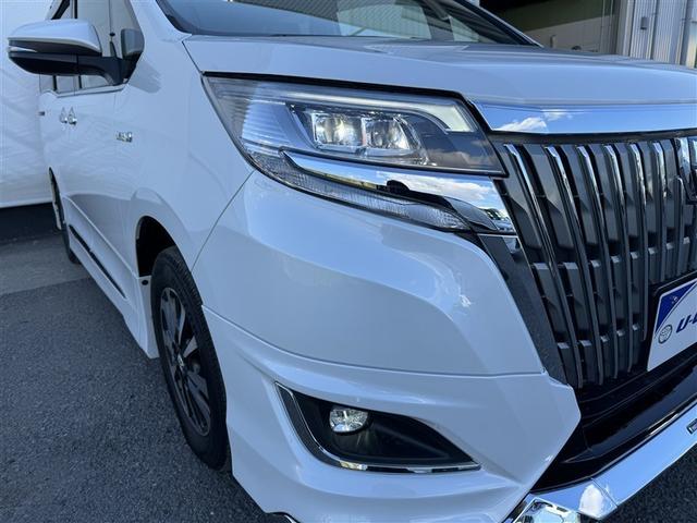 エスクァイア ハイブリッドＧｉ　バックカメラ　衝突被害軽減システム　ＥＴＣ　両側電動スライド　ＬＥＤヘッドランプ　乗車定員７人　３列シート　ワンオーナー　フルエアロ　記録簿（33枚目）