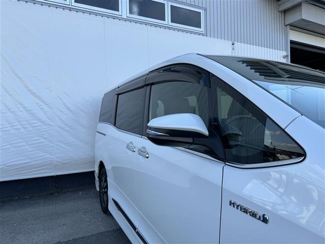 エスクァイア ハイブリッドＧｉ　バックカメラ　衝突被害軽減システム　ＥＴＣ　両側電動スライド　ＬＥＤヘッドランプ　乗車定員７人　３列シート　ワンオーナー　フルエアロ　記録簿（34枚目）