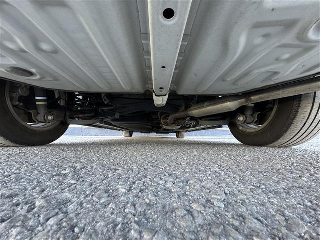 エスクァイア ハイブリッドＧｉ　バックカメラ　衝突被害軽減システム　ＥＴＣ　両側電動スライド　ＬＥＤヘッドランプ　乗車定員７人　３列シート　ワンオーナー　フルエアロ　記録簿（37枚目）