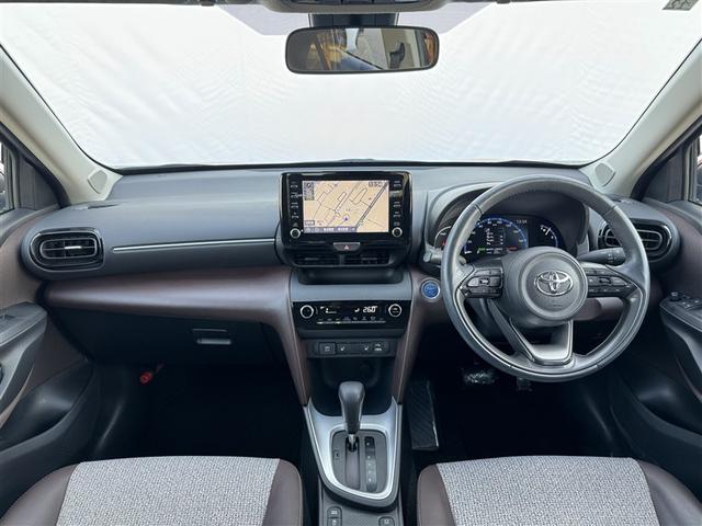 ヤリスクロス ハイブリッドZ フルセグ メモリーナビ ミュージックプレイヤー接続可 バックカメラ 衝突被害軽減システム ETC LEDヘッドランプ ワンオーナー(3枚目)