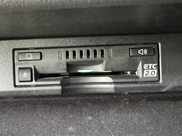 ＮＸ ＮＸ３００ｈ　Ｆスポーツ　革シート　フルセグ　メモリーナビ　ＤＶＤ再生　ミュージックプレイヤー接続可　バックカメラ　衝突被害軽減システム　ＥＴＣ　ドラレコ　ＬＥＤヘッドランプ　ワンオーナー（7枚目）