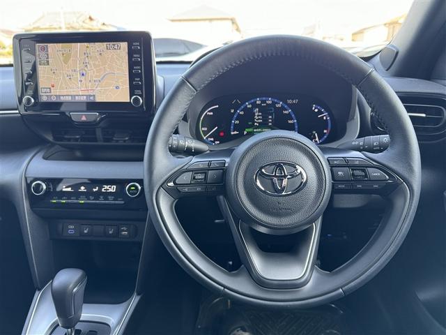 ヤリスクロス ハイブリッドＺ　フルセグ　メモリーナビ　ミュージックプレイヤー接続可　バックカメラ　衝突被害軽減システム　ＥＴＣ　ＬＥＤヘッドランプ（12枚目）