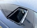 ★電動ムーンルーフ★室内に爽やかな空気を呼び込み、明るく開放的なドライブを!