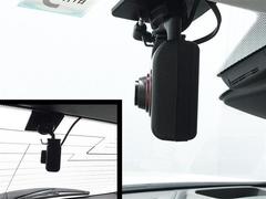 ★前後ドライブレコーダー★映像と音声を記録してくれ、万が一事故の際に確かな証拠能力を発揮してくれます！ 7
