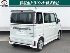 リフレッシュクリーニング「爽・快・車」施工！和歌ル山トヨペットの専門のスタッフが、独自の技術で一台一台丁寧に、内外装の清掃や除菌抗菌。下廻りやエンジンルームなど普段見えないところもキレイに仕上げます！ 3