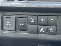 �������ﳲ�ڸ��֥졼������Լ֤Ȥε�Υ���˸��С������μ�ư�֤ʤɤ��Τ����ͤδ���������ޤä���硢�ٹ��֥졼����ư�Ǿ����ﳲ�ηڸ���ޤ����֤Ǥ��� 4