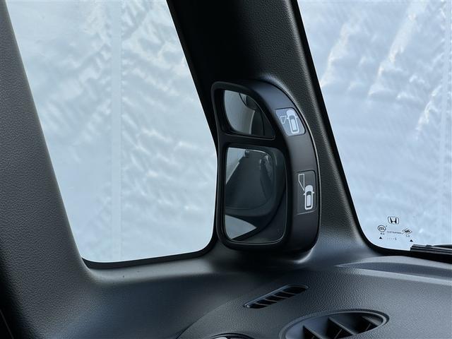 Ｎ－ＢＯＸカスタム Ｇ・Ｌパッケージ　ワンセグ　メモリーナビ　ＤＶＤ再生　バックカメラ　電動スライドドア　ＨＩＤヘッドライト　アイドリングストップ（18枚目）