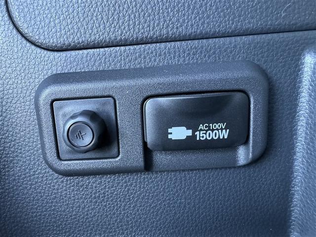 ヴォクシー ハイブリッドＳ－Ｚ　フルセグ　メモリーナビ　ＤＶＤ再生　ミュージックプレイヤー接続可　バックカメラ　衝突被害軽減システム　ＥＴＣ　両側電動スライド　ＬＥＤヘッドランプ　乗車定員７人　３列シート　ワンオーナー　記録簿（12枚目）