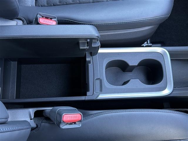 ヴォクシー ハイブリッドＳ－Ｚ　フルセグ　メモリーナビ　ＤＶＤ再生　ミュージックプレイヤー接続可　バックカメラ　衝突被害軽減システム　ＥＴＣ　両側電動スライド　ＬＥＤヘッドランプ　乗車定員７人　３列シート　ワンオーナー　記録簿（24枚目）