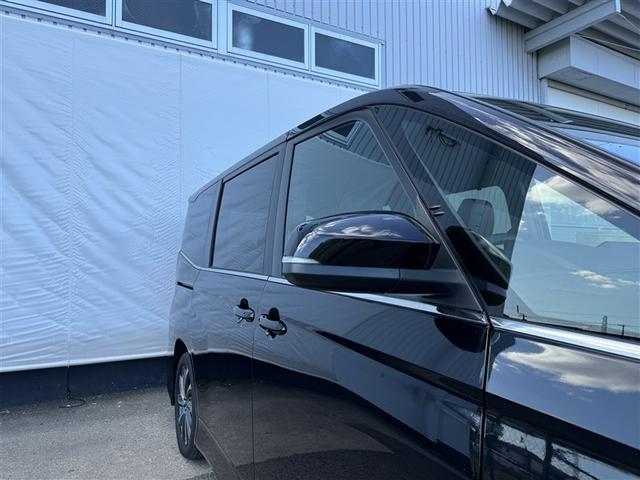 ヴォクシー ハイブリッドＳ－Ｚ　フルセグ　メモリーナビ　ＤＶＤ再生　ミュージックプレイヤー接続可　バックカメラ　衝突被害軽減システム　ＥＴＣ　両側電動スライド　ＬＥＤヘッドランプ　乗車定員７人　３列シート　ワンオーナー　記録簿（34枚目）