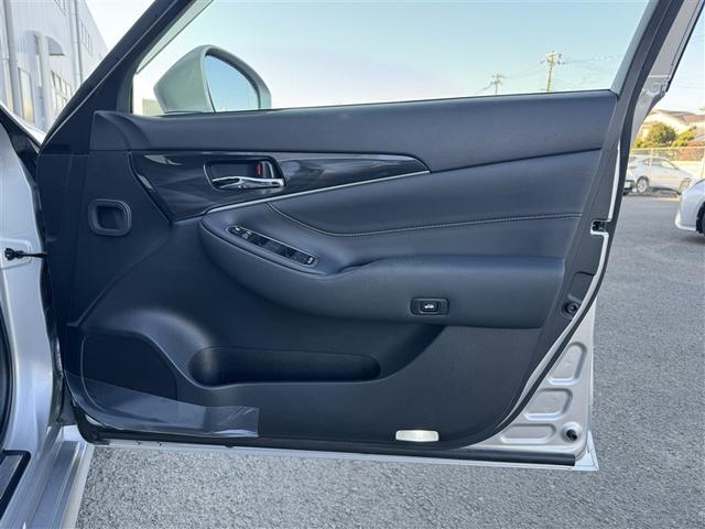 クラウンハイブリッド アスリート フルセグ HDDナビ DVD再生 ミュージックプレイヤー接続可 バックカメラ ETC HIDヘッドライト(31枚目)