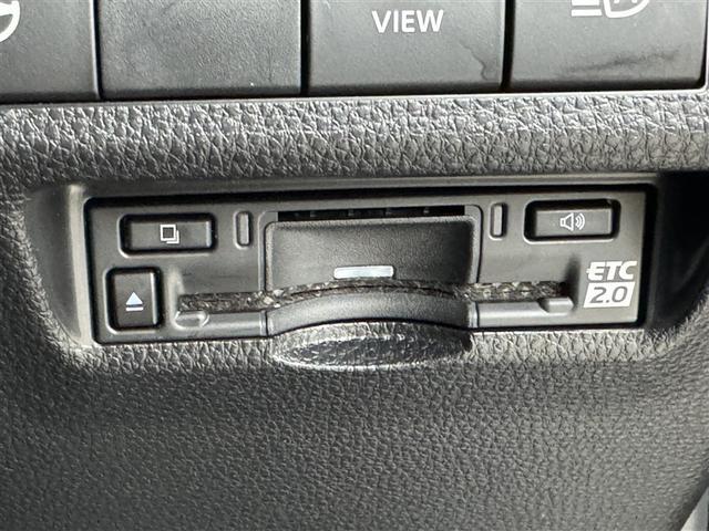 RAV4 G 4WD フルセグ メモリーナビ ミュージックプレイヤー接続可 バックカメラ 衝突被害軽減システム ETC LEDヘッドランプ ワンオーナー(7枚目)