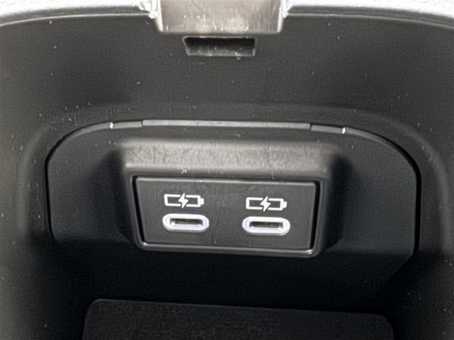 RAV4 G 4WD フルセグ メモリーナビ ミュージックプレイヤー接続可 バックカメラ 衝突被害軽減システム ETC LEDヘッドランプ ワンオーナー(11枚目)