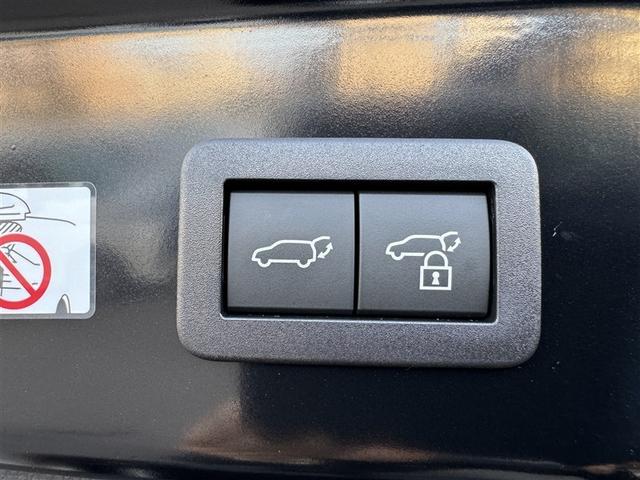 プリウス Ｚ　フルセグ　メモリーナビ　ミュージックプレイヤー接続可　バックカメラ　衝突被害軽減システム　ＥＴＣ　ドラレコ　ＬＥＤヘッドランプ　フルエアロ（14枚目）