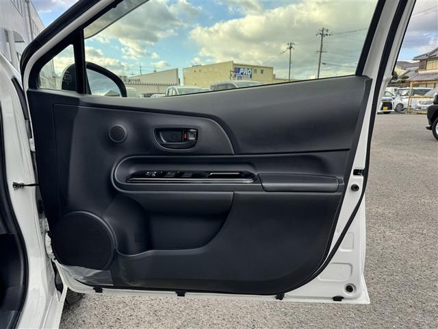 アクア Sスタイルブラック フルセグ メモリーナビ DVD再生 ミュージックプレイヤー接続可 バックカメラ 衝突被害軽減システム ETC ワンオーナー(32枚目)