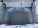 トランク下にも収納スペースが装備されています!