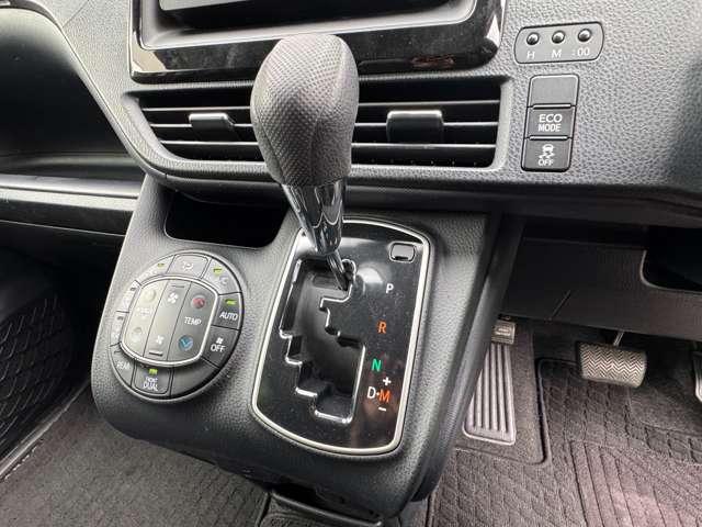 ヴォクシー X バックカメラ/障害物センサー/ETC/ドラレコ(30枚目)