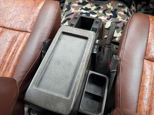 ランドクルーザー60 GX レザーシート/ストラーダナビ/Bluetooth(32枚目)