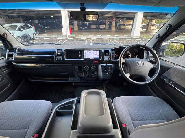 ハイエースバン ロングスーパーGL フロントプロテクター/4型フェイスグリルバンパー/LEDヘッドライト/LEDフォグ/TRDアルミホイール/社外LEDテール/オーバーフェンダー/ETC/AC100V/電格ミラー(2枚目)