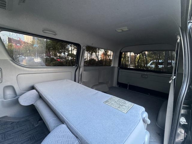 ハイエースバン ロングスーパーGL フロントプロテクター/4型フェイスグリルバンパー/LEDヘッドライト/LEDフォグ/TRDアルミホイール/社外LEDテール/オーバーフェンダー/ETC/AC100V/電格ミラー(19枚目)