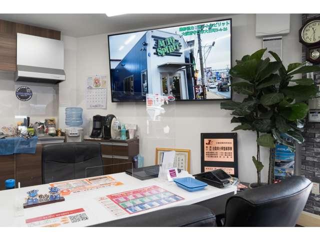 ハイエースバン ロングスーパーGL フリップダウンモニター/社外ナビ/フルセグ/(79枚目)