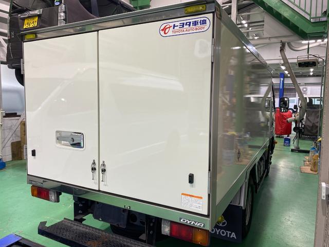 ダイナトラック 　冷蔵冷凍車　設定温度マイナス７℃から３０℃（14枚目）