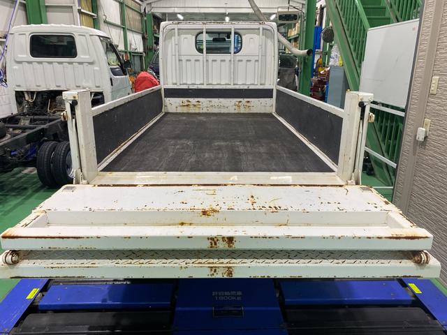 アトラストラック フルスーパーローＤＸ　垂直ゲート　ＡＴ車（25枚目）