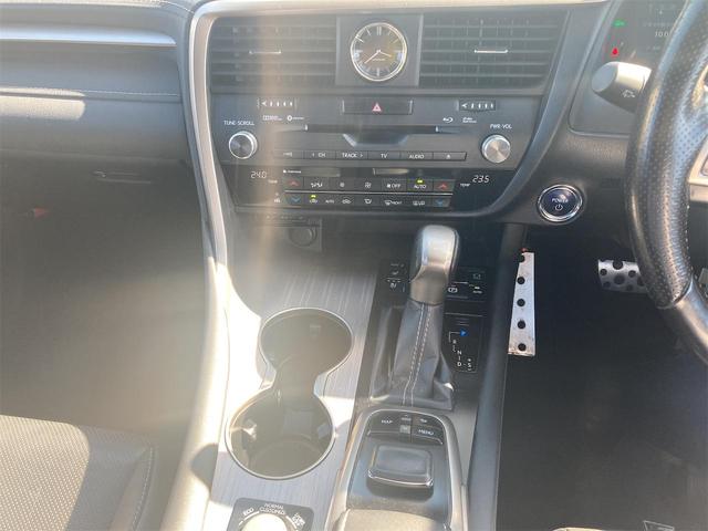 RX RX450h Fスポーツ ワンオーナー/記録簿あり/運転席助手席エアバック/アイドリングストップ/スマートキー/全方位カメラ/革シート/電動格納ミラー/電動リアゲート(27枚目)