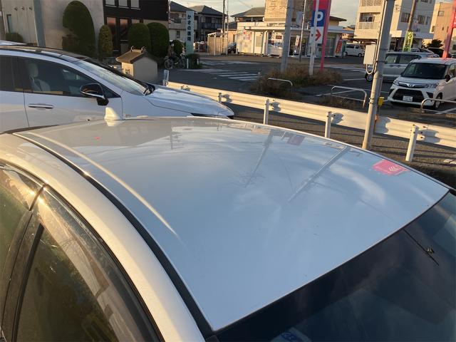 プリウス Ｓ　純正ナビ・Ｂｌｕｅｔｏｏｔｈ接続可・テレビキャンセラー・禁煙車・前後ドライブレコーダー・アイドリングストップ・ＥＴＣ・スマートキー（9枚目）