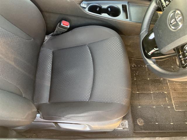 プリウス Ｓ　純正ナビ・Ｂｌｕｅｔｏｏｔｈ接続可・テレビキャンセラー・禁煙車・前後ドライブレコーダー・アイドリングストップ・ＥＴＣ・スマートキー（30枚目）
