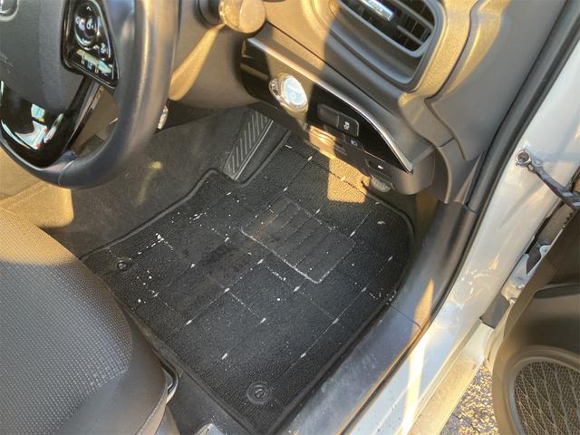 プリウス Ｓ　純正ナビ・Ｂｌｕｅｔｏｏｔｈ接続可・テレビキャンセラー・禁煙車・前後ドライブレコーダー・アイドリングストップ・ＥＴＣ・スマートキー（32枚目）