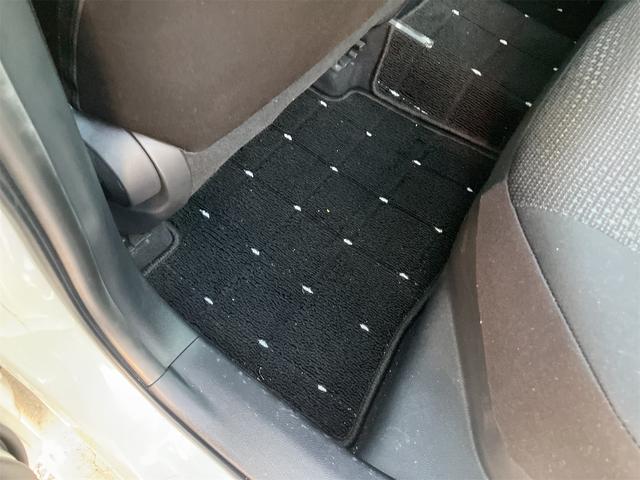 プリウス Ｓ　純正ナビ・Ｂｌｕｅｔｏｏｔｈ接続可・テレビキャンセラー・禁煙車・前後ドライブレコーダー・アイドリングストップ・ＥＴＣ・スマートキー（40枚目）