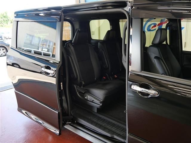 ヴォクシー ZS 煌III フルセグ メモリーナビ DVD再生 ミュージックプレイヤー接続可 バックカメラ 衝突被害軽減システム ETC 両側電動スライド LEDヘッドランプ ウオークスルー 乗車定員7人 3列シート フルエアロ(25枚目)